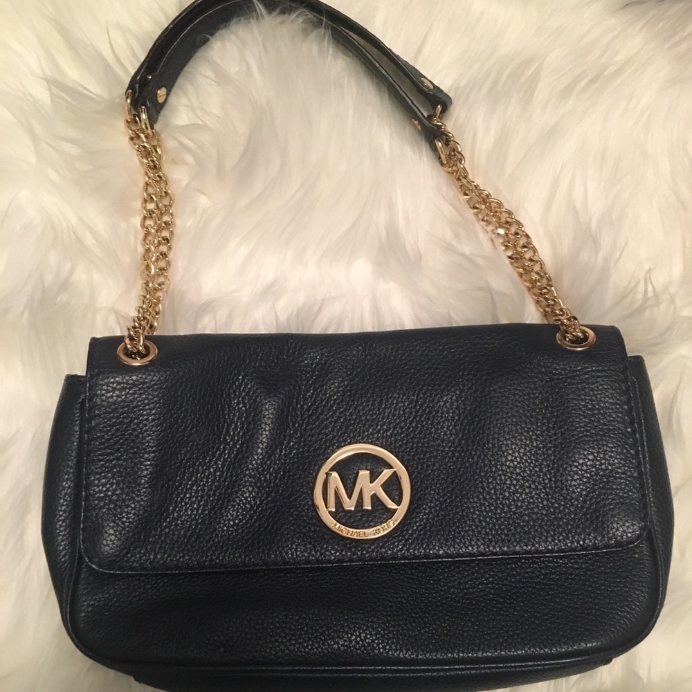 Michael Kors Small Chain Shoulder Bag